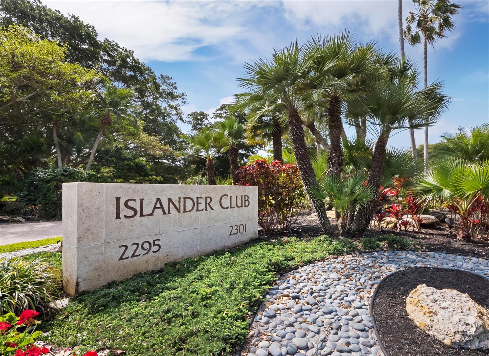 Image 2 of 39 For 2301 Gulf Of Mexico Drive 36n