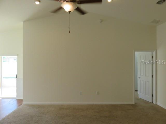 Image 11 of 33 For 3507 14th Court E