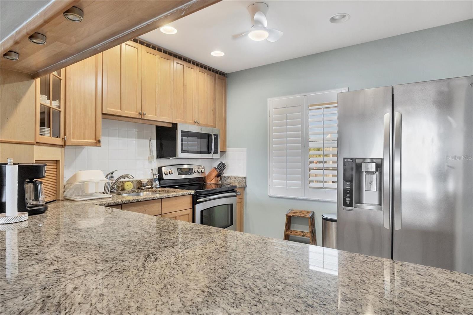 Image 13 of 75 For 4380 Exeter Drive 304