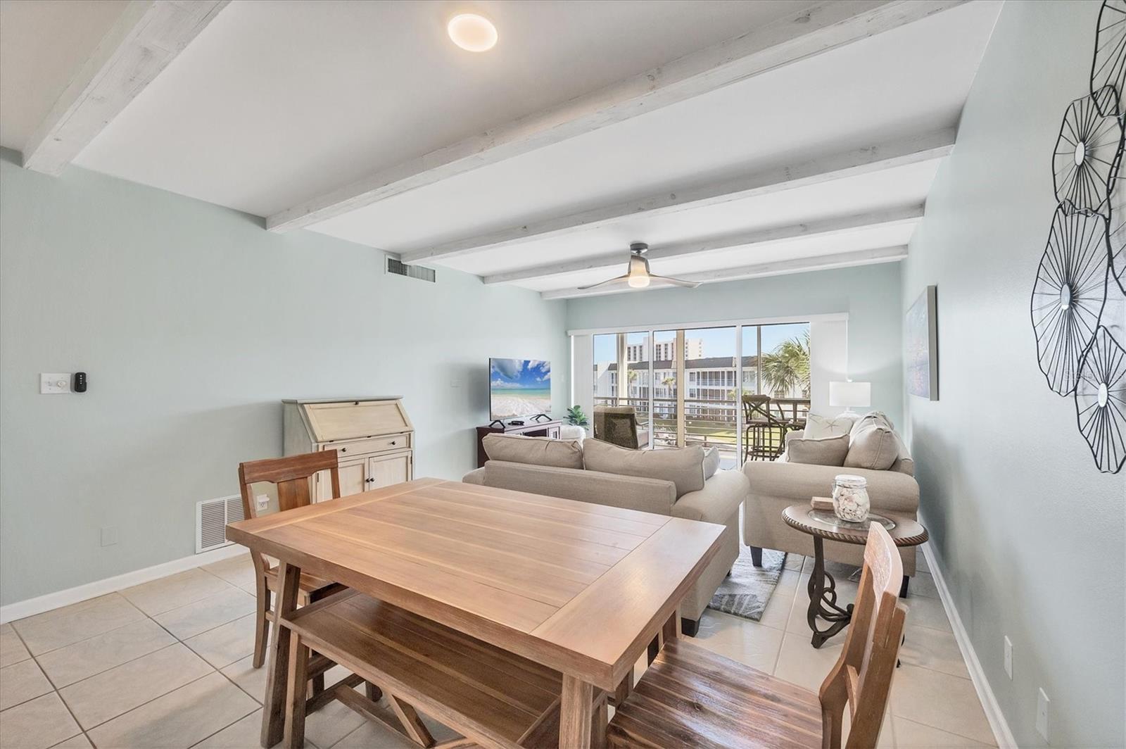 Image 21 of 75 For 4380 Exeter Drive 304