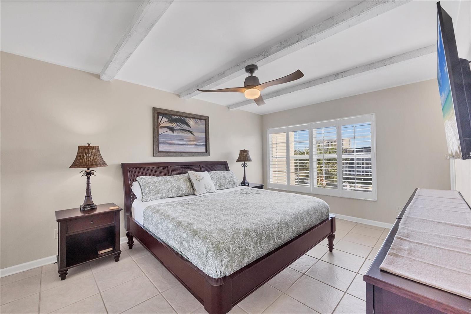 Image 22 of 75 For 4380 Exeter Drive 304