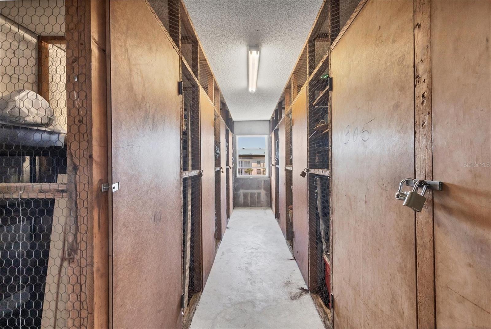 Image 34 of 75 For 4380 Exeter Drive 304