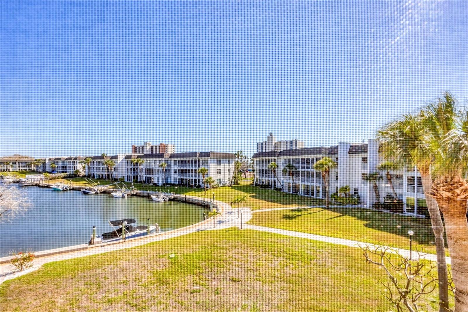 Image 36 of 75 For 4380 Exeter Drive 304