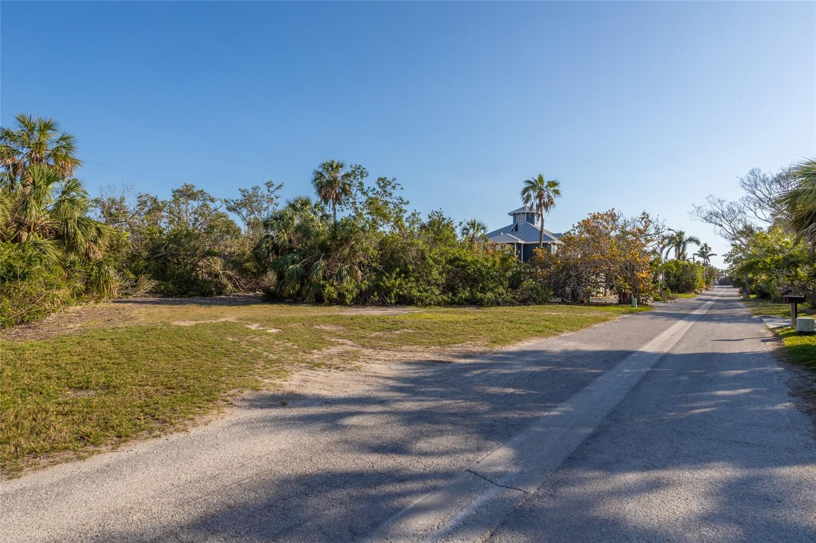 Image 5 of 38 For 560 Gulf Bay Road