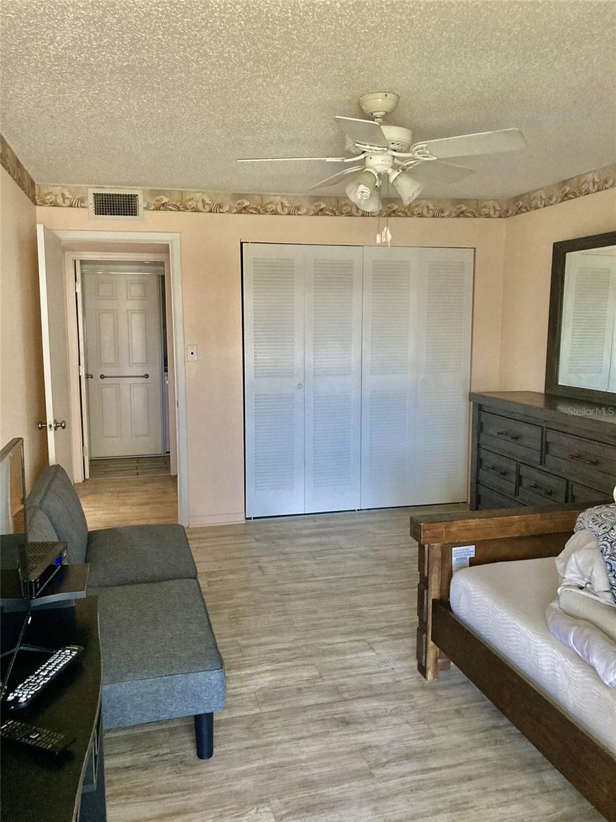 Image 9 of 17 For 305 47th Avenue Drive W 345