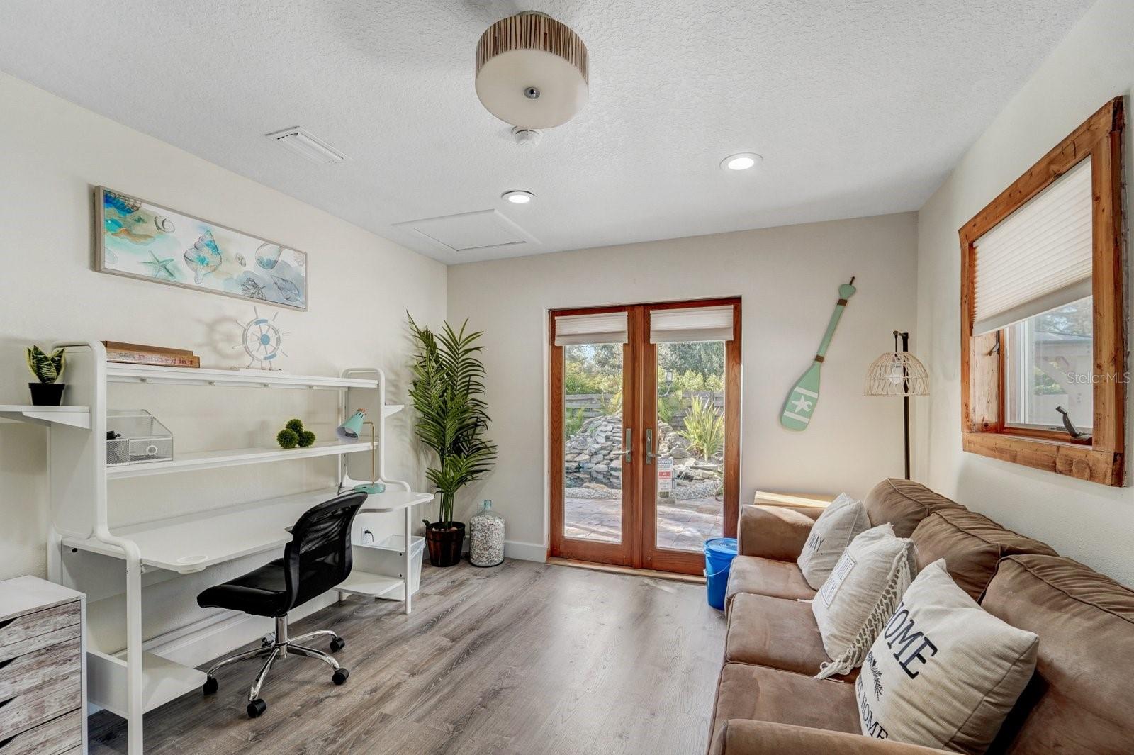 Image 14 of 47 For 2598 Wood Street