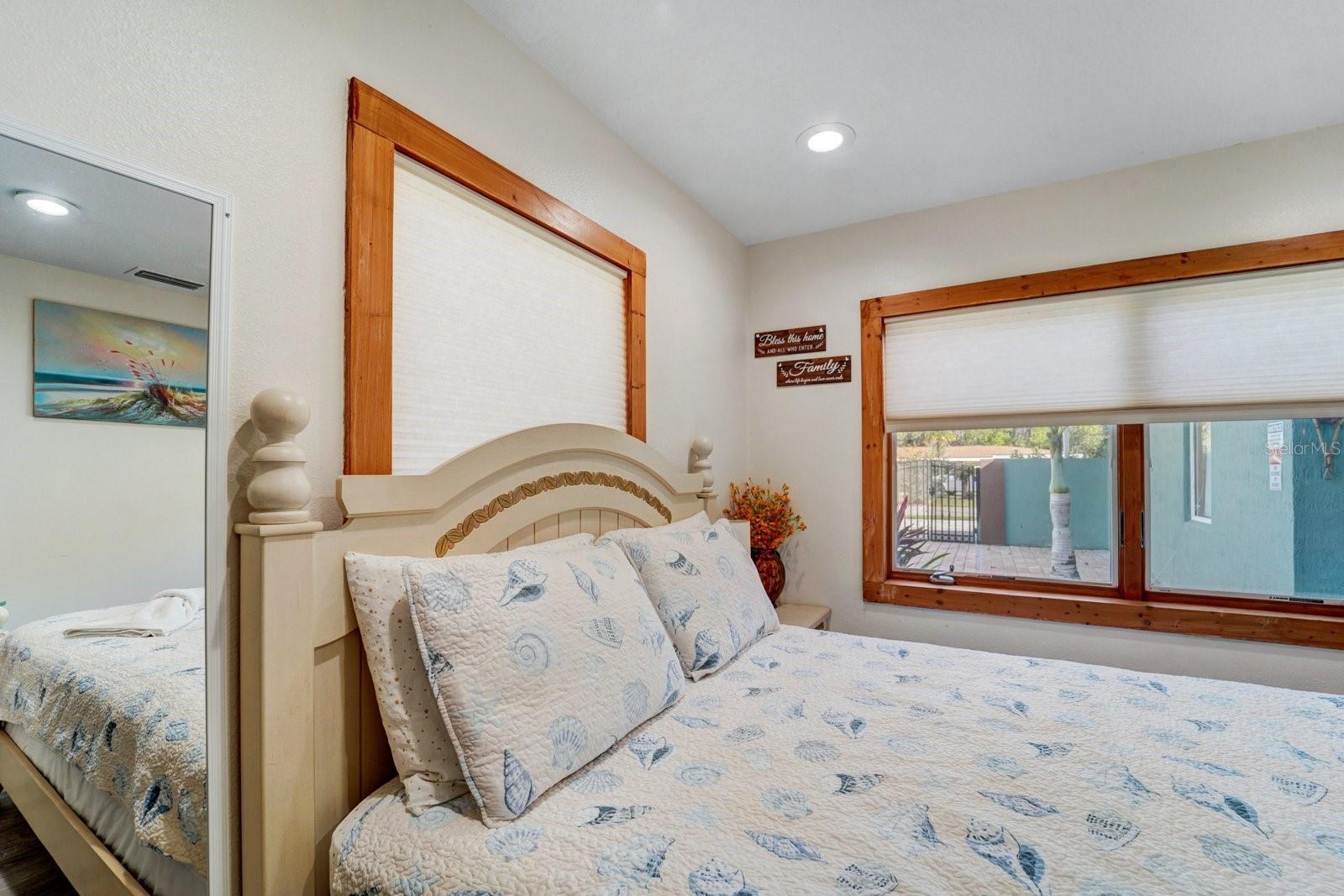 Image 9 of 47 For 2598 Wood Street