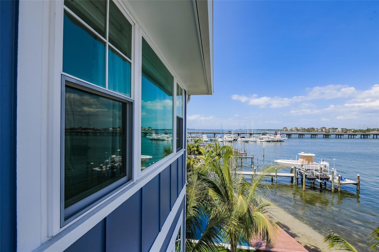 Image 53 of 92 For 201 Bay Drive N