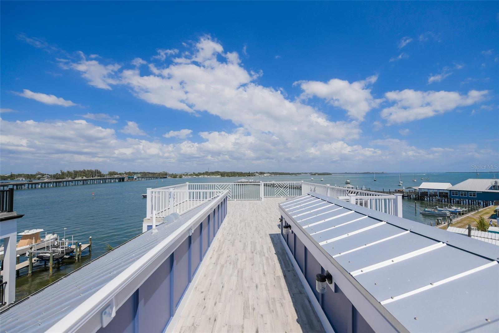 Image 59 of 92 For 201 Bay Drive N