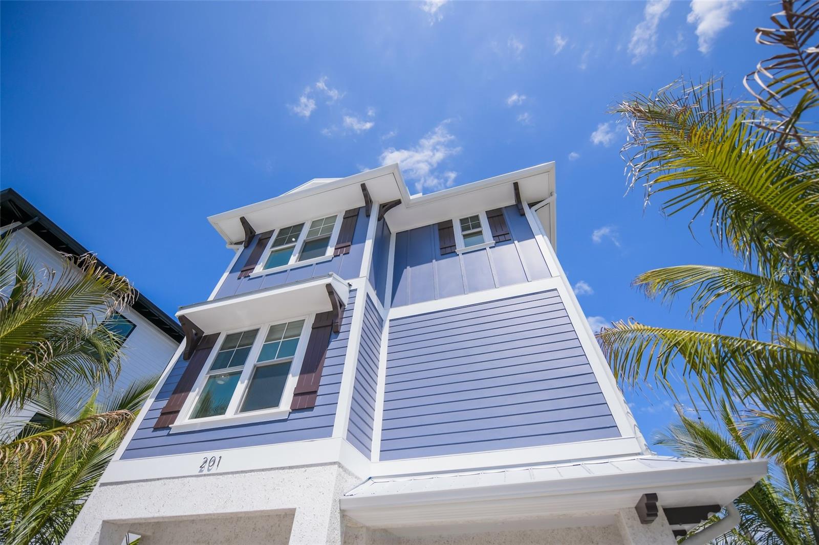 Image 76 of 92 For 201 Bay Drive N