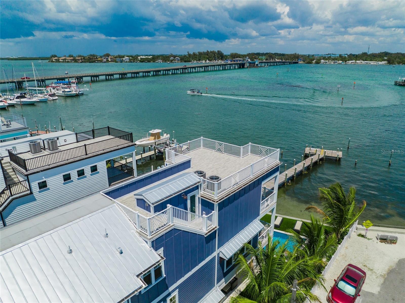 Image 84 of 92 For 201 Bay Drive N