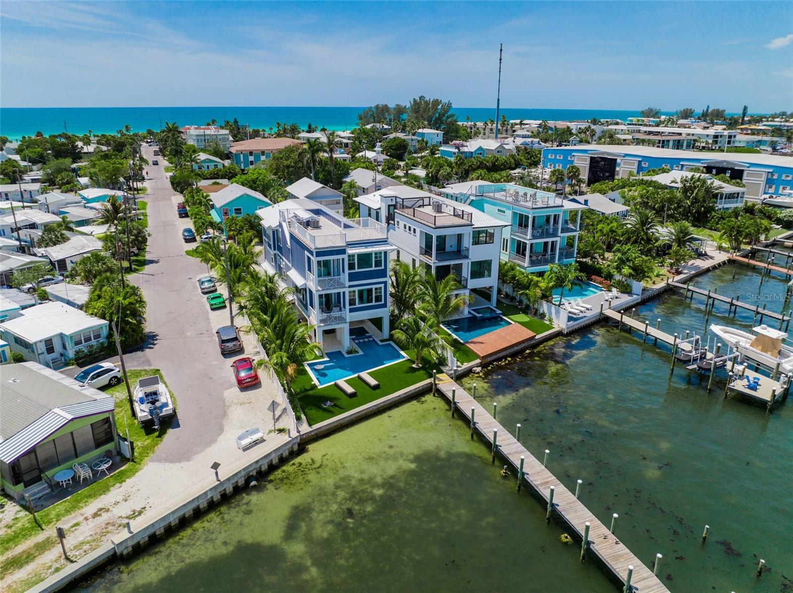 Image 86 of 92 For 201 Bay Drive N