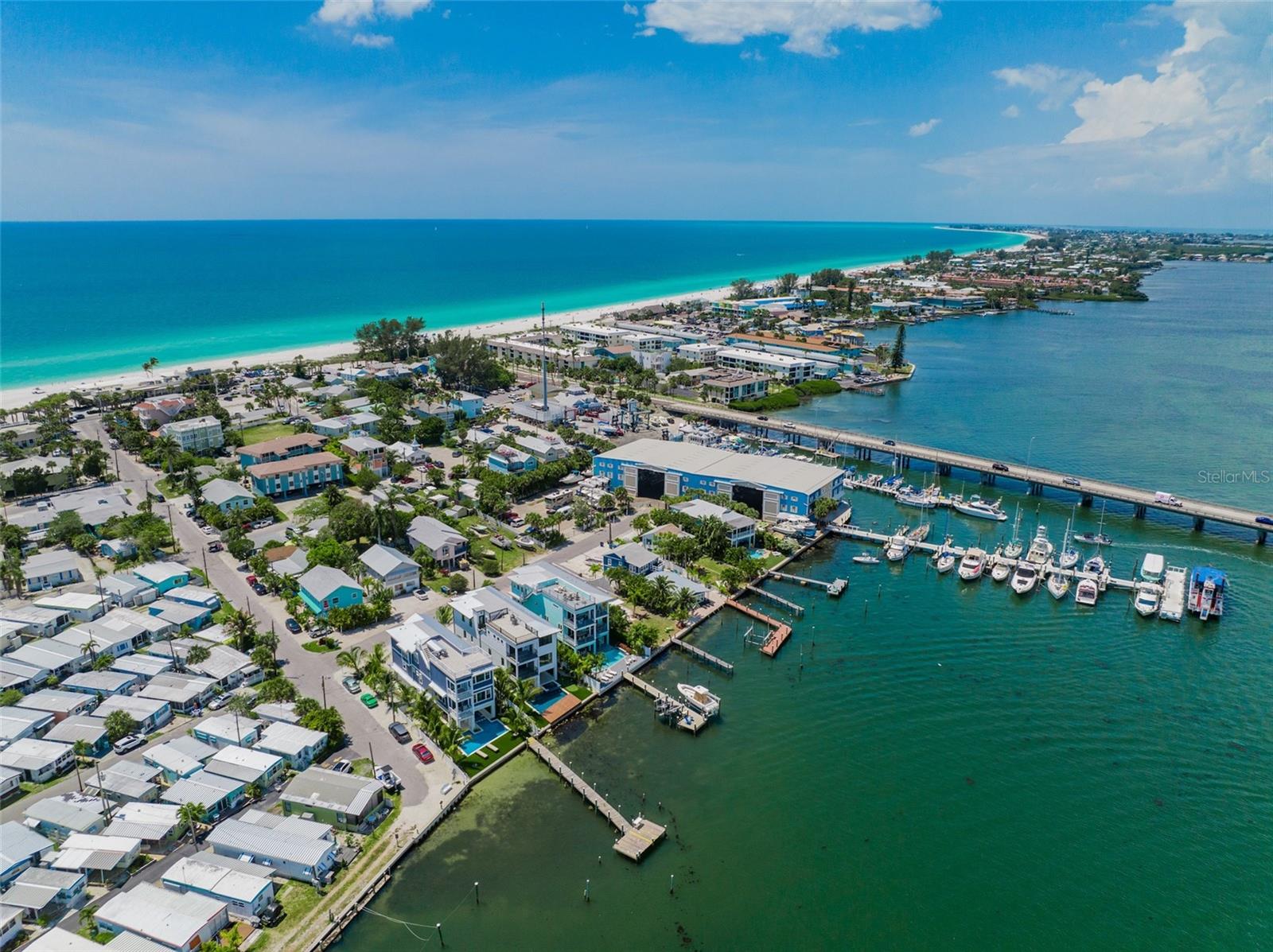 Image 89 of 92 For 201 Bay Drive N