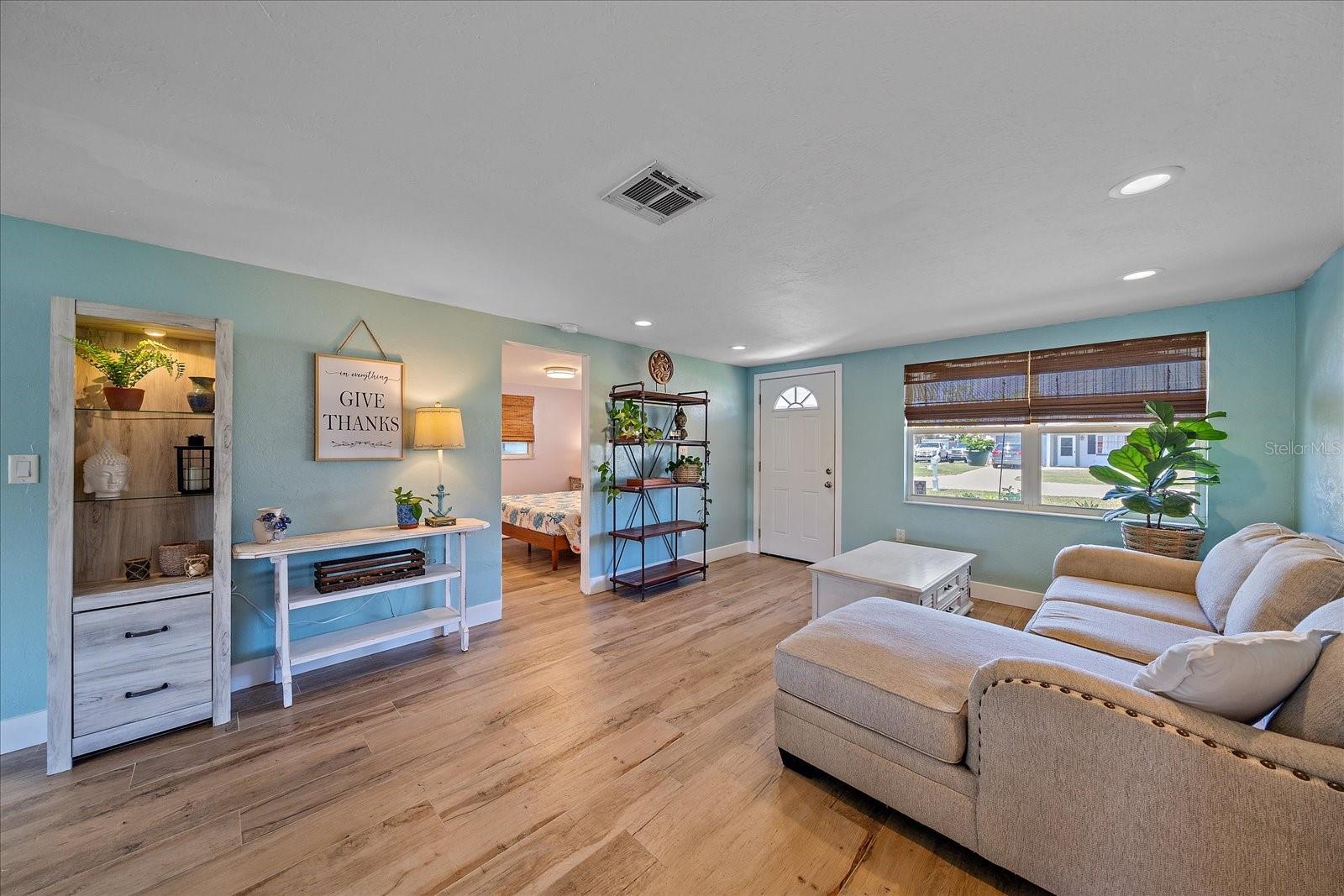 Image 3 of 29 For 130 Seminole Drive