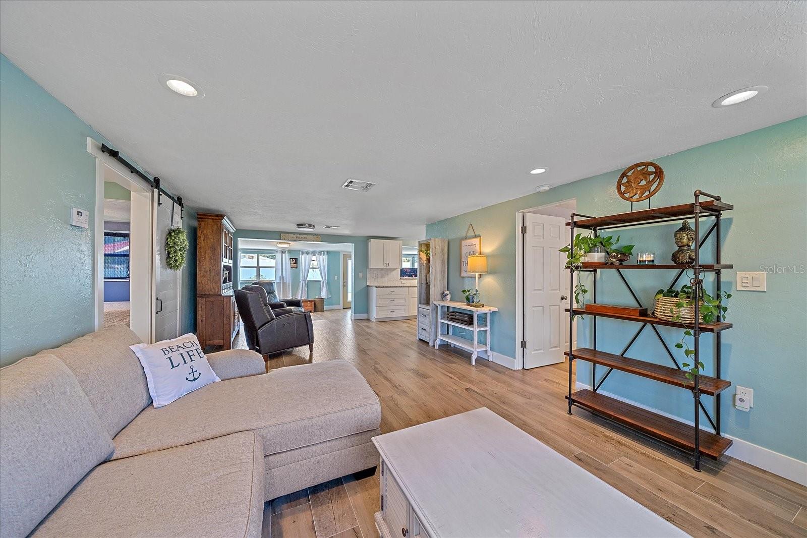 Image 4 of 29 For 130 Seminole Drive
