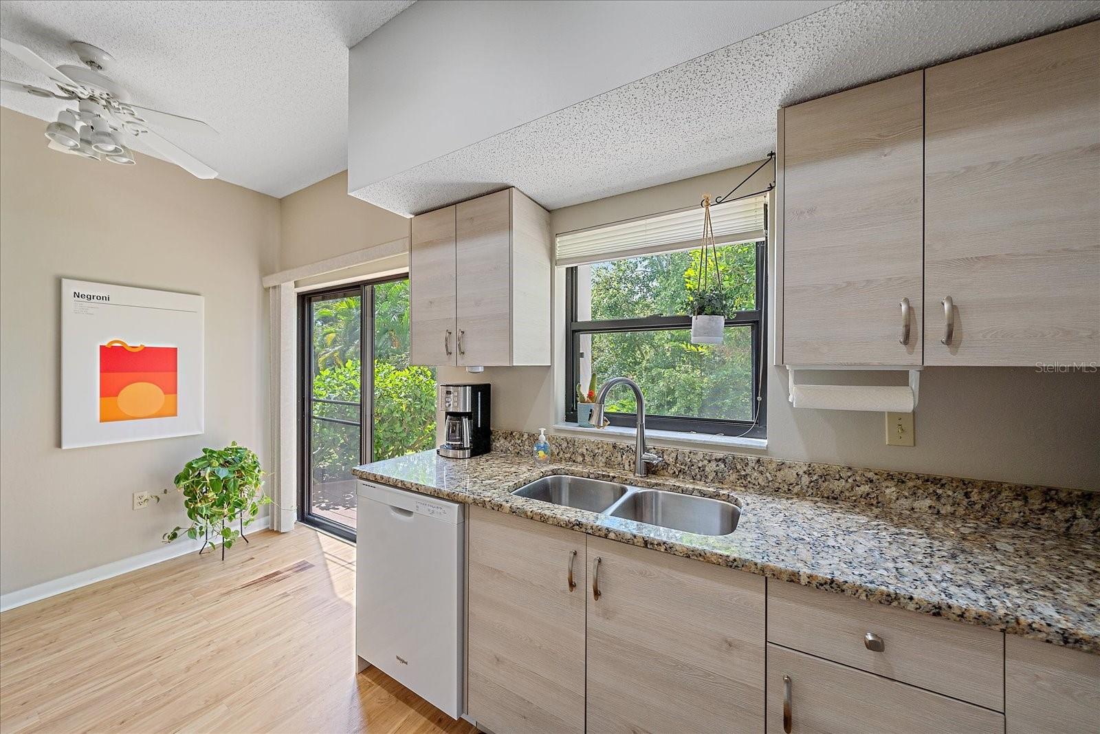 Image 16 of 39 For 1612 Starling Drive 101
