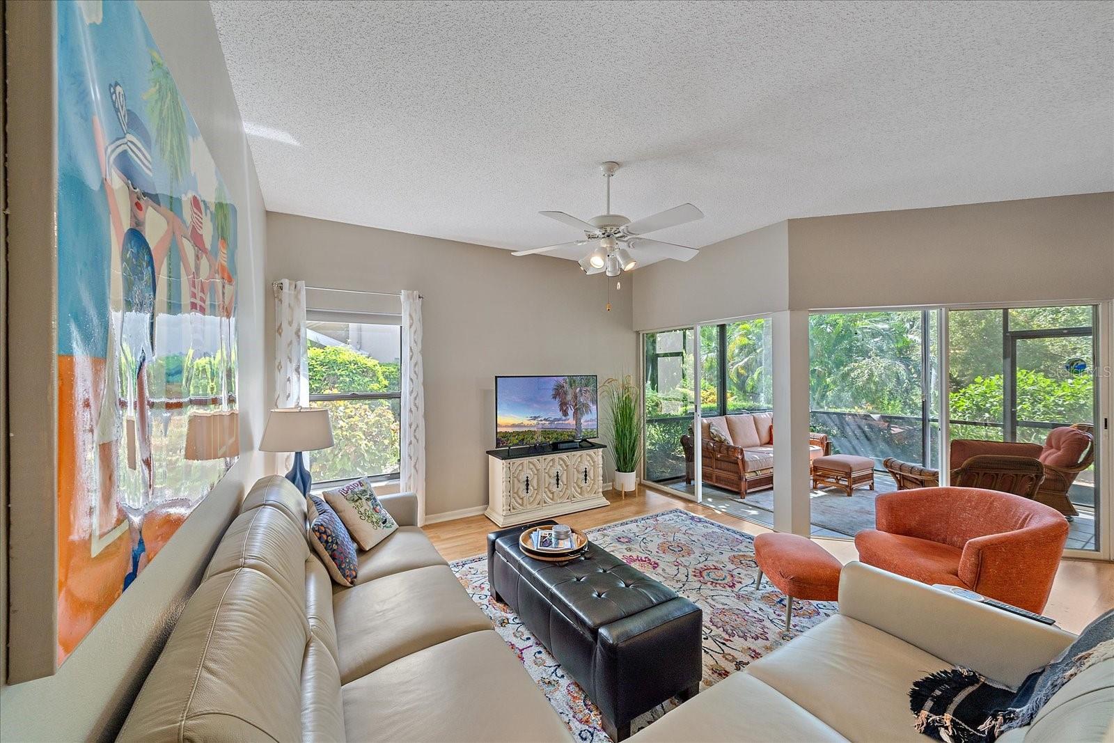 Image 7 of 39 For 1612 Starling Drive 101