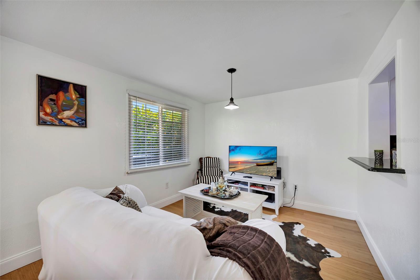 Image 15 of 47 For 2307 Valencia Drive