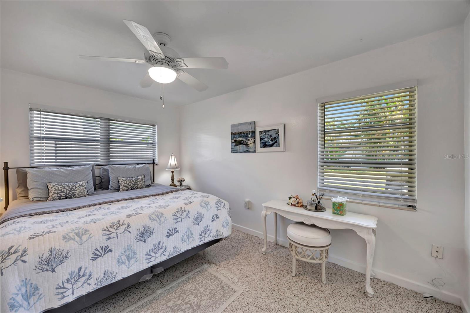 Image 20 of 47 For 2307 Valencia Drive