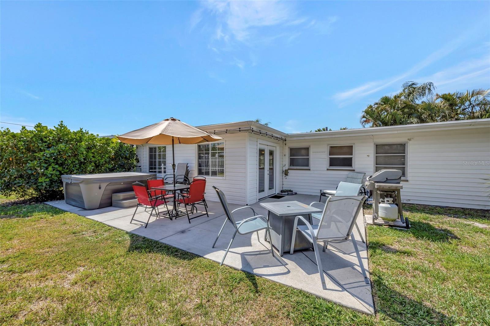 Image 33 of 47 For 2307 Valencia Drive
