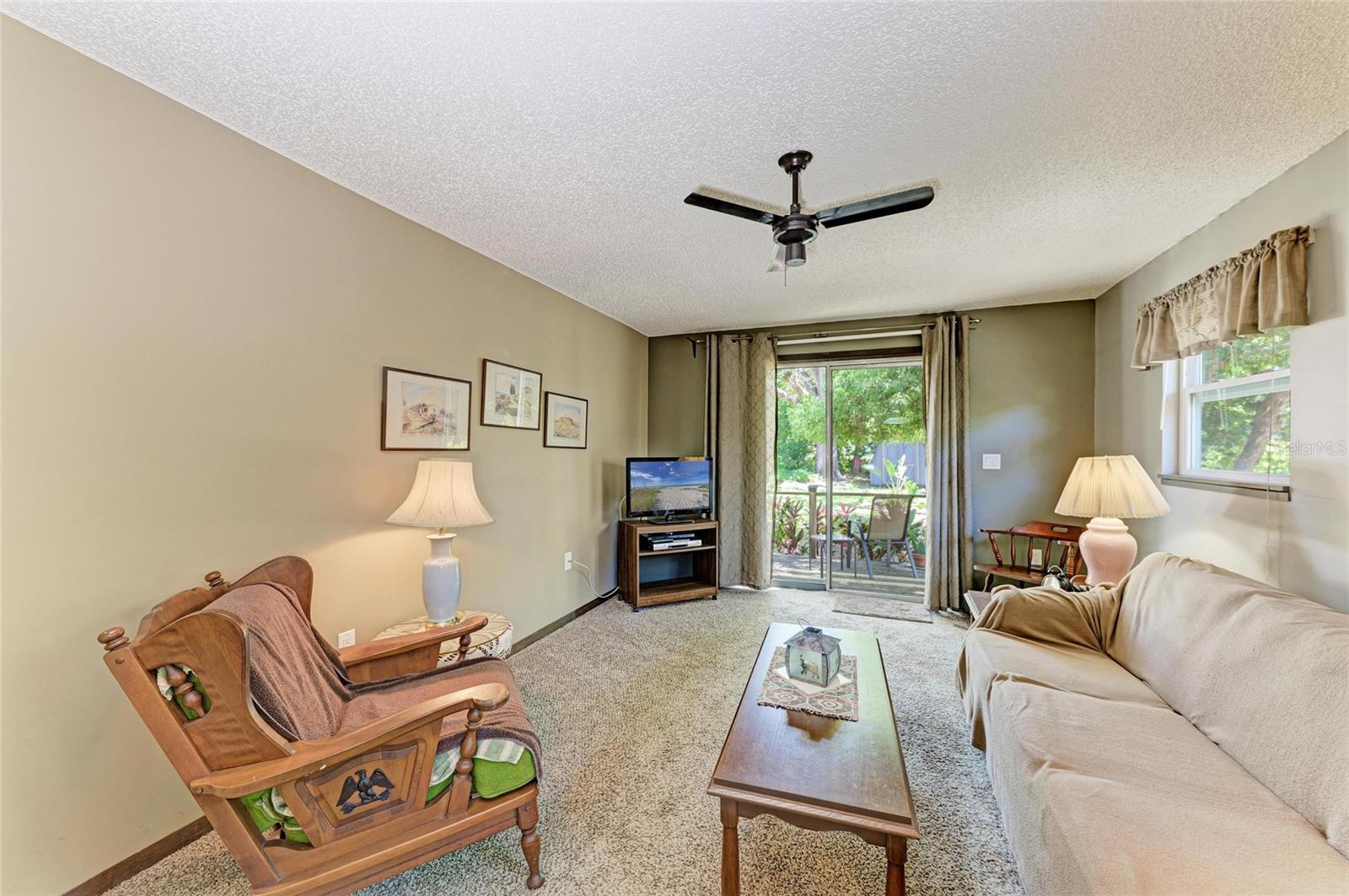 Image 15 of 46 For 909 Turner Street