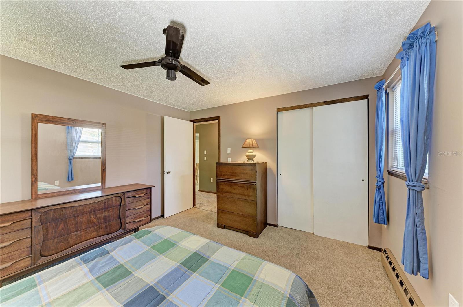 Image 19 of 46 For 909 Turner Street