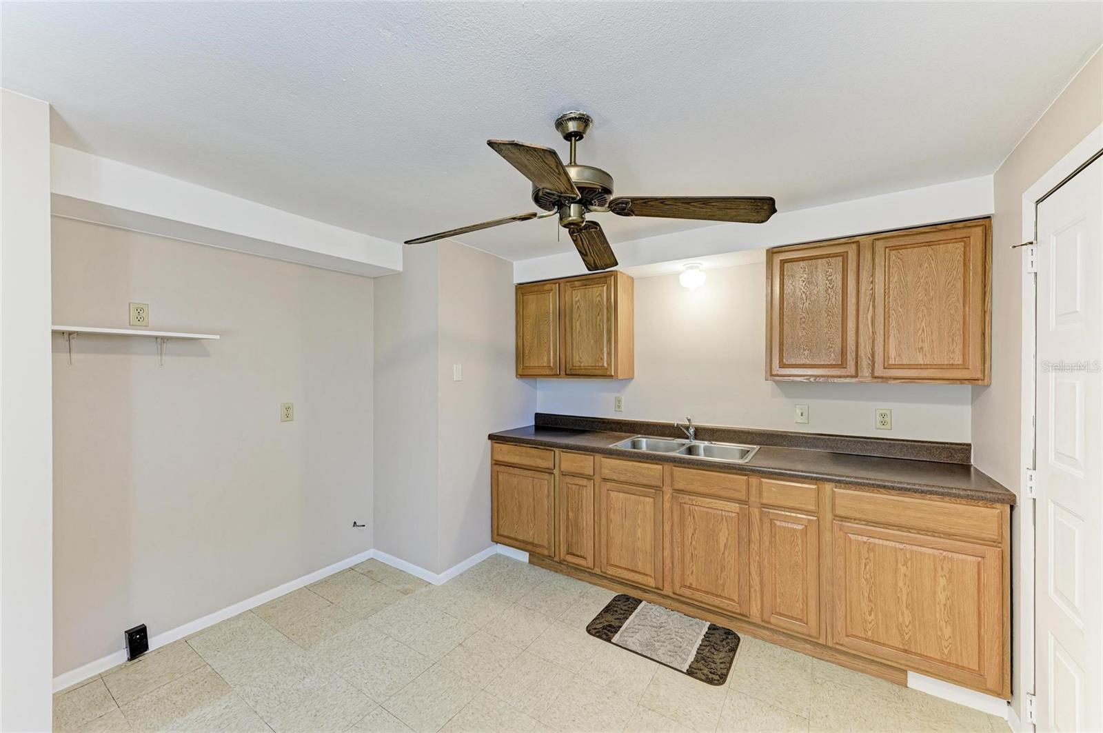 Image 30 of 46 For 909 Turner Street