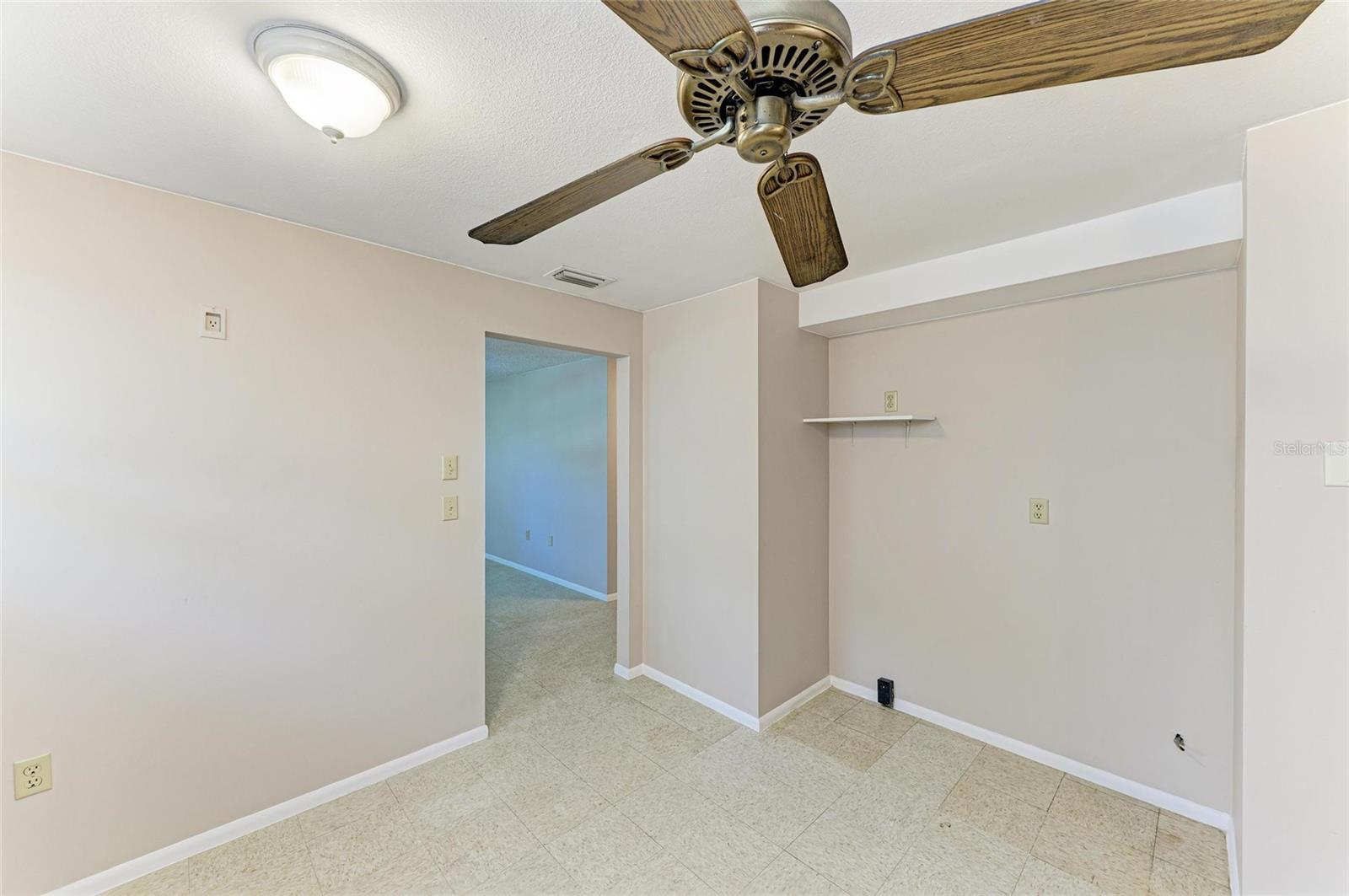 Image 31 of 46 For 909 Turner Street