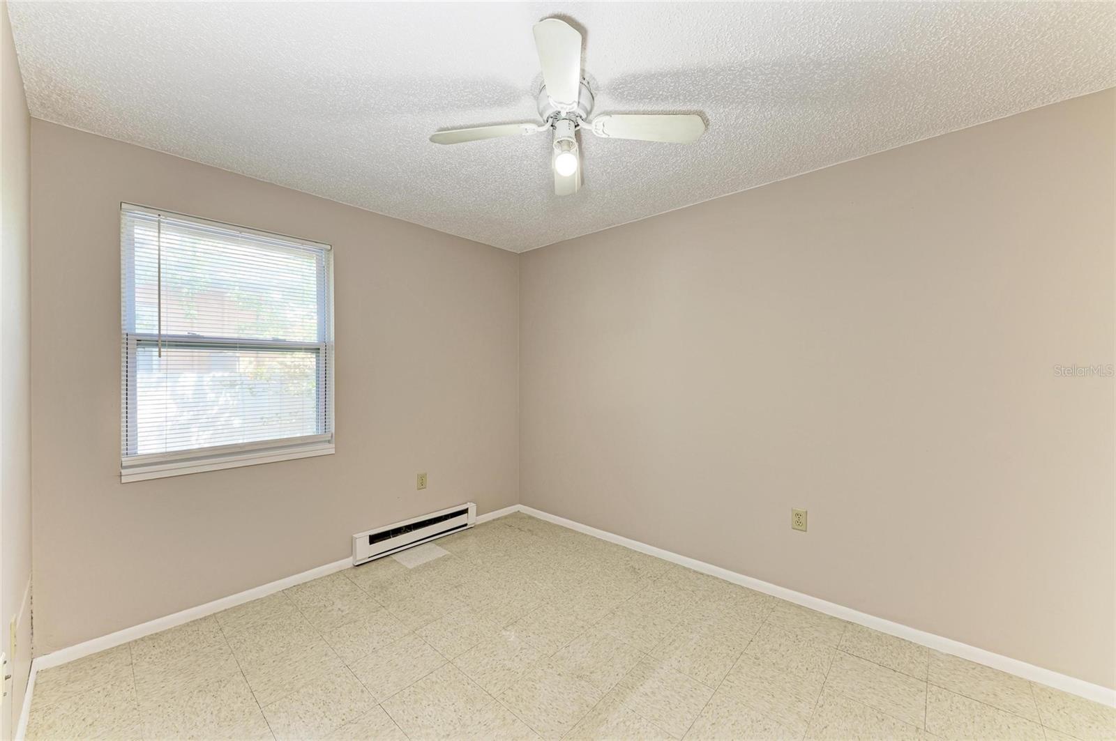 Image 37 of 46 For 909 Turner Street
