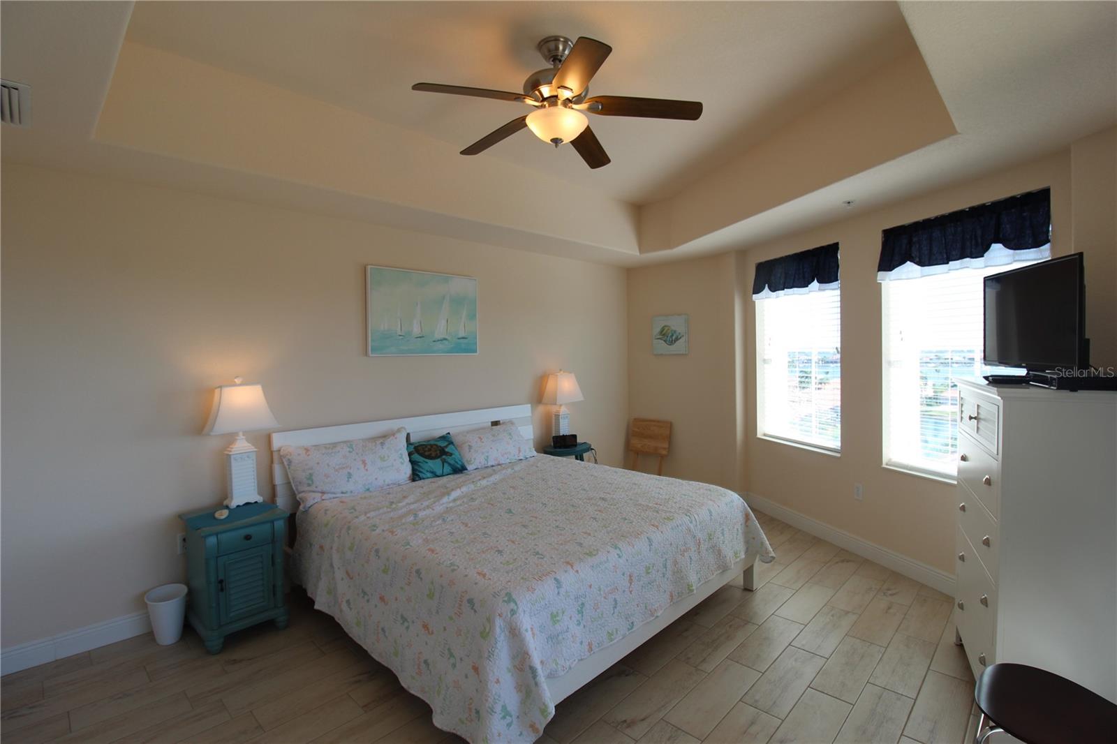 Image 14 of 42 For 501 Haben Boulevard 704