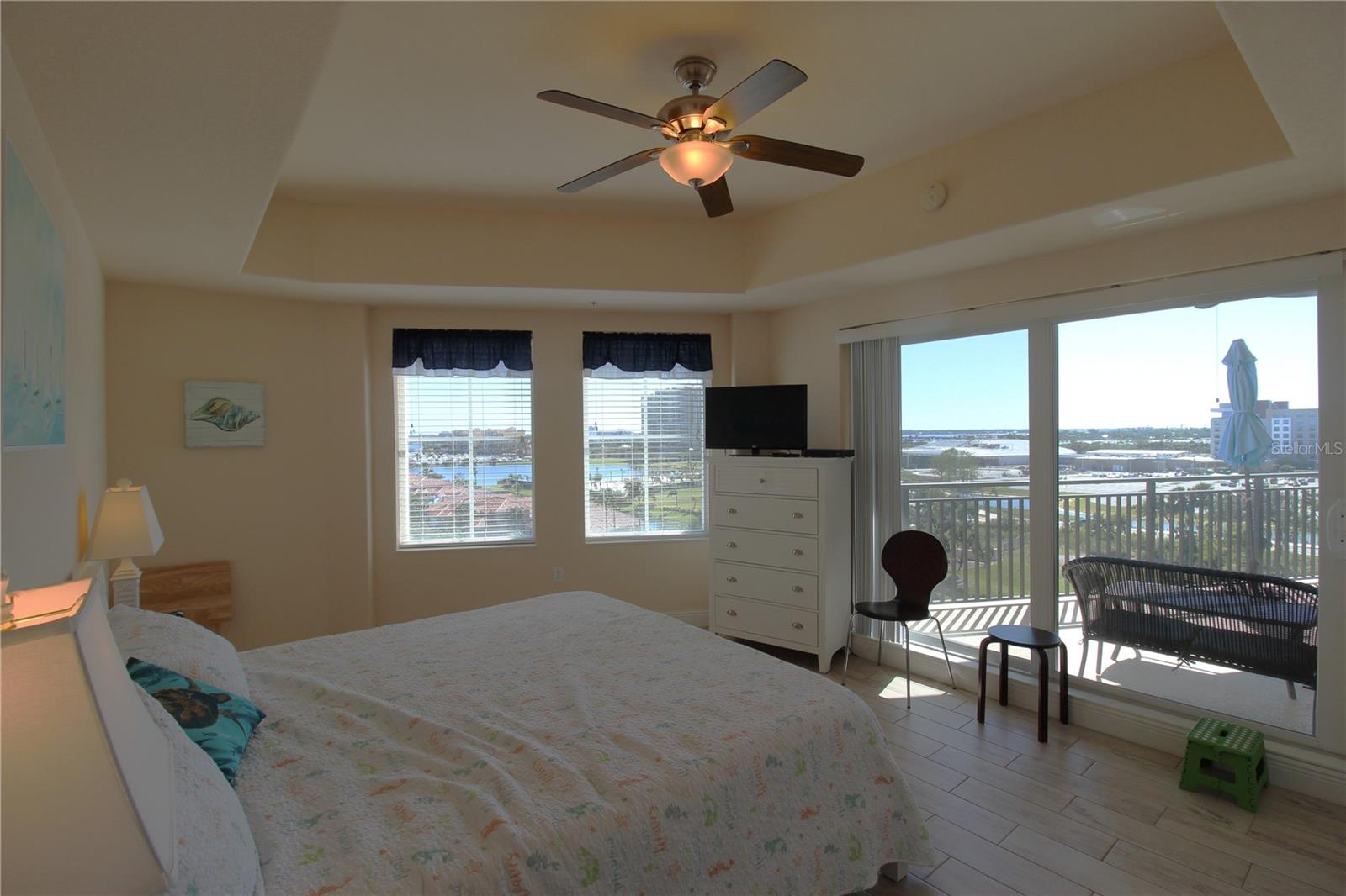 Image 15 of 42 For 501 Haben Boulevard 704