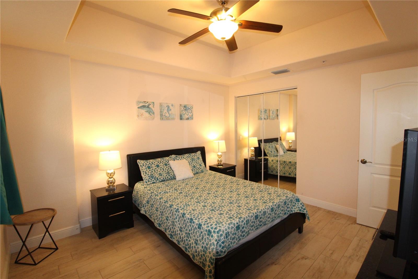 Image 22 of 42 For 501 Haben Boulevard 704