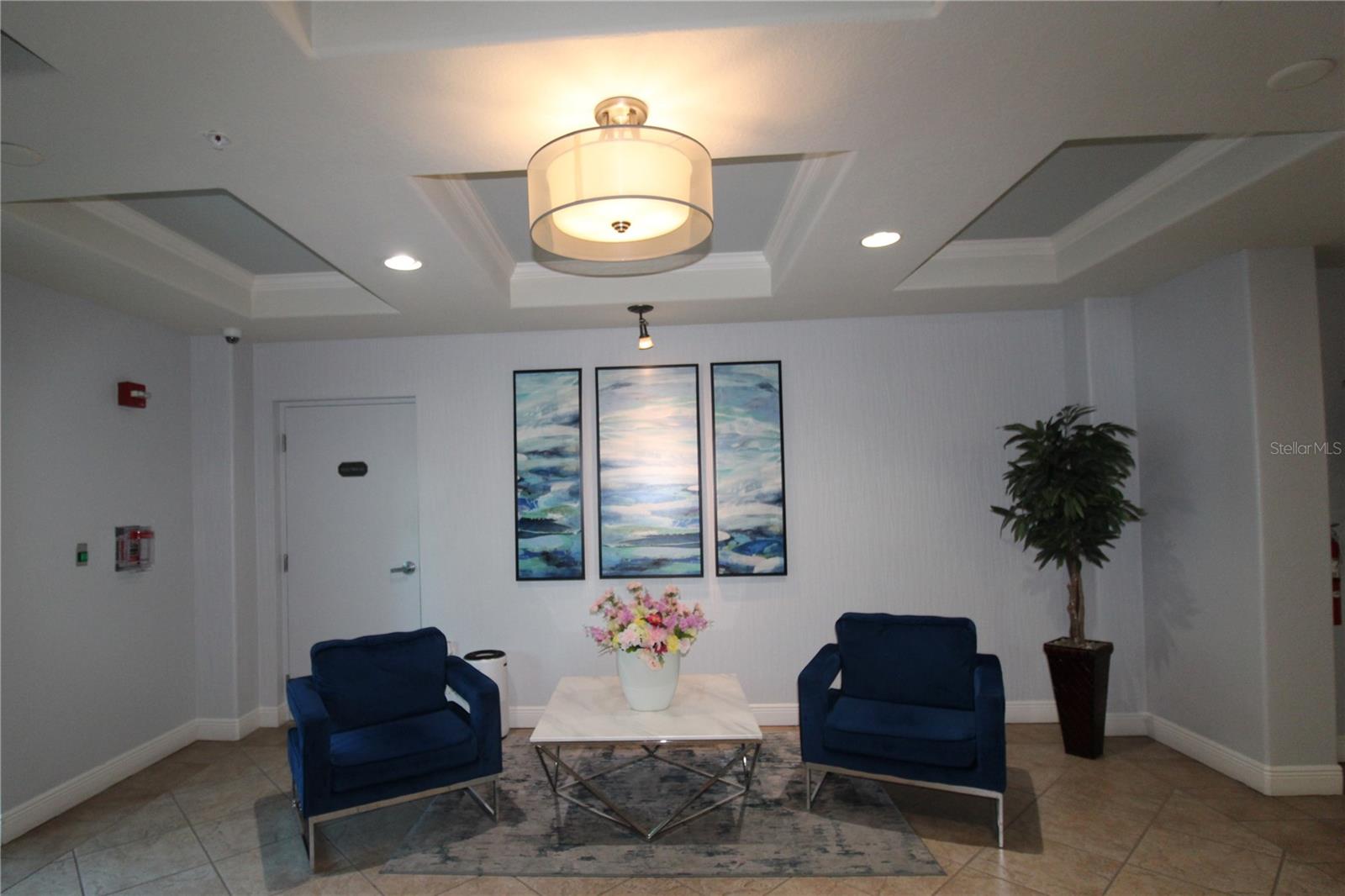Image 38 of 42 For 501 Haben Boulevard 704