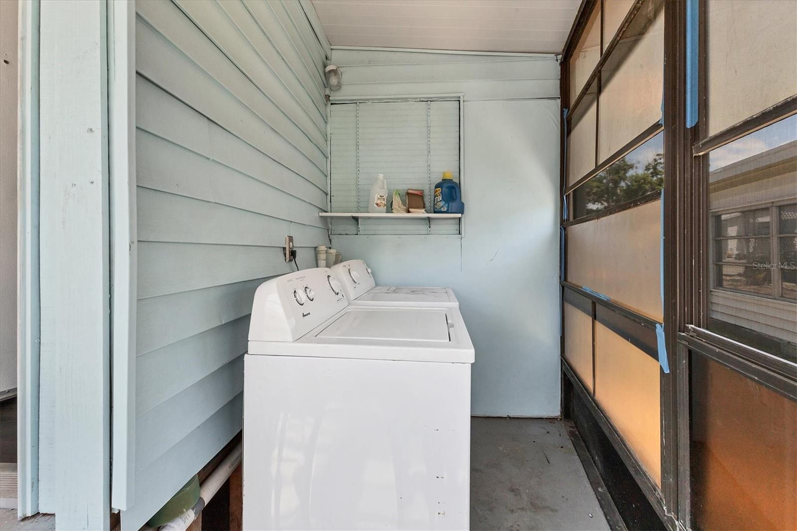 Image 22 of 47 For 1307 41st Avenue E