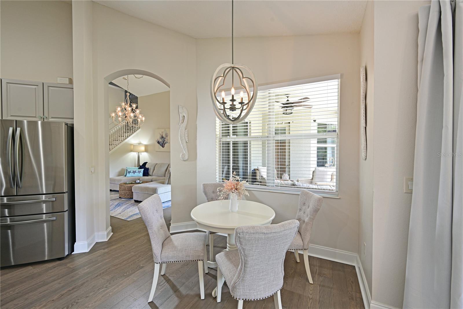 Image 7 of 41 For 211 Dahlia Court
