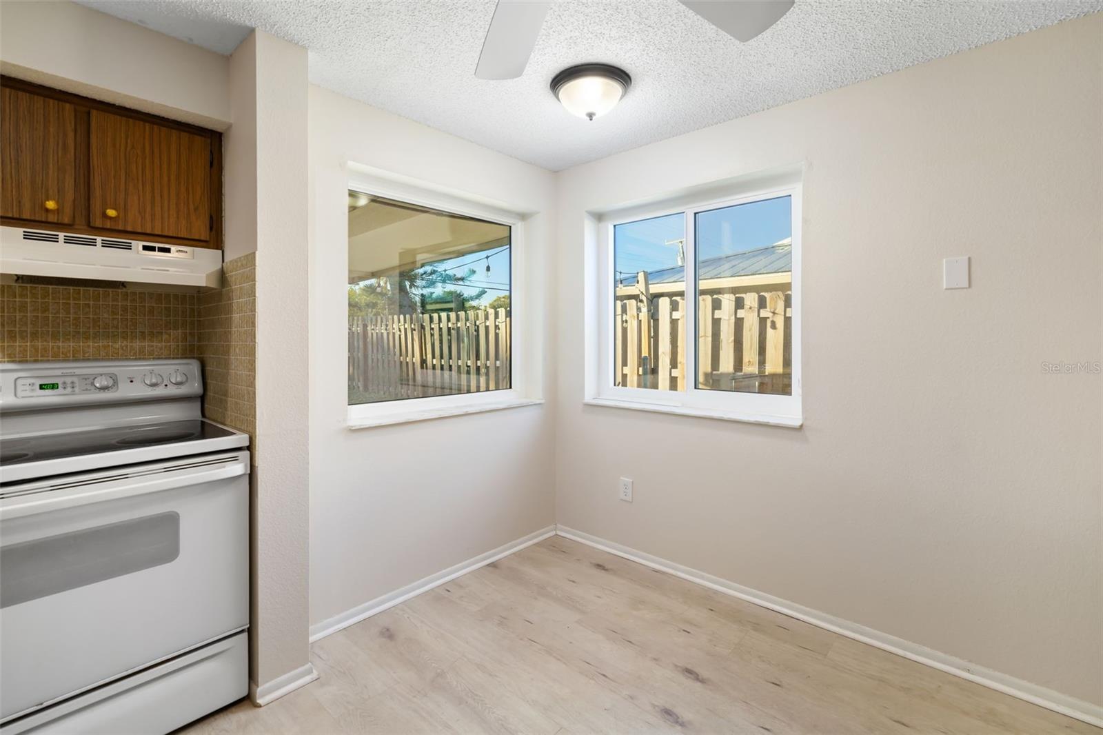 Image 13 of 30 For 3916 Cochise Terrace