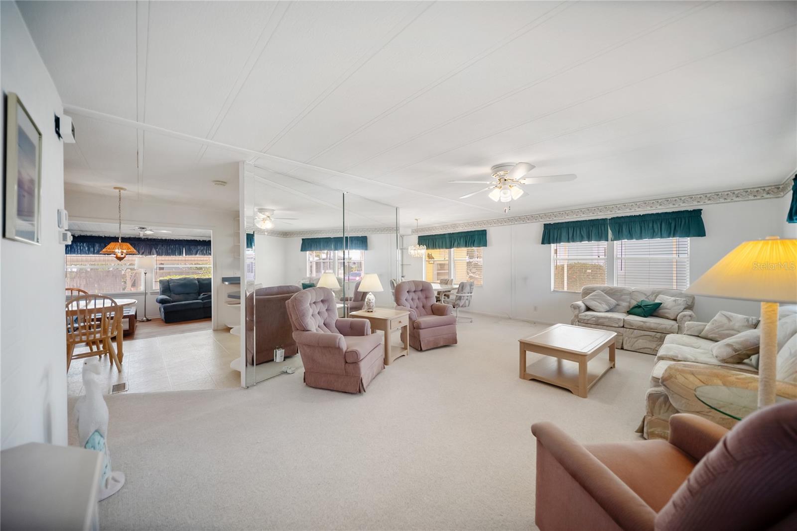 Image 11 of 51 For 2107 Palma Sola Boulevard 83