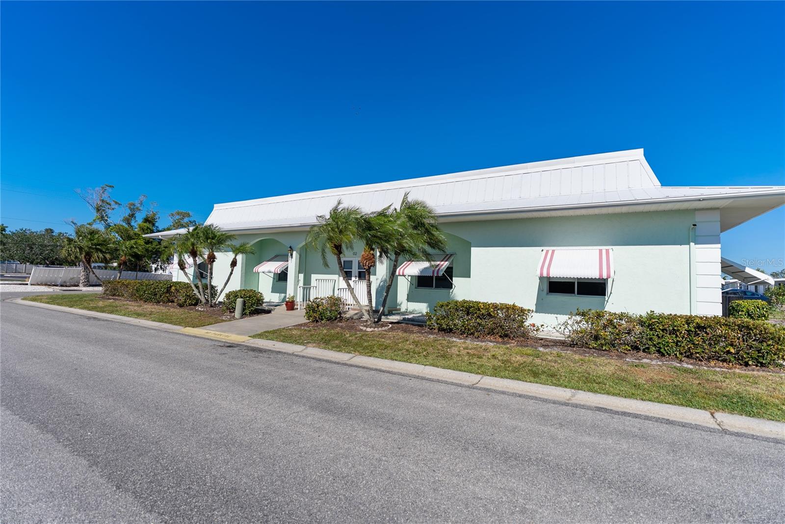 Image 46 of 51 For 2107 Palma Sola Boulevard 83