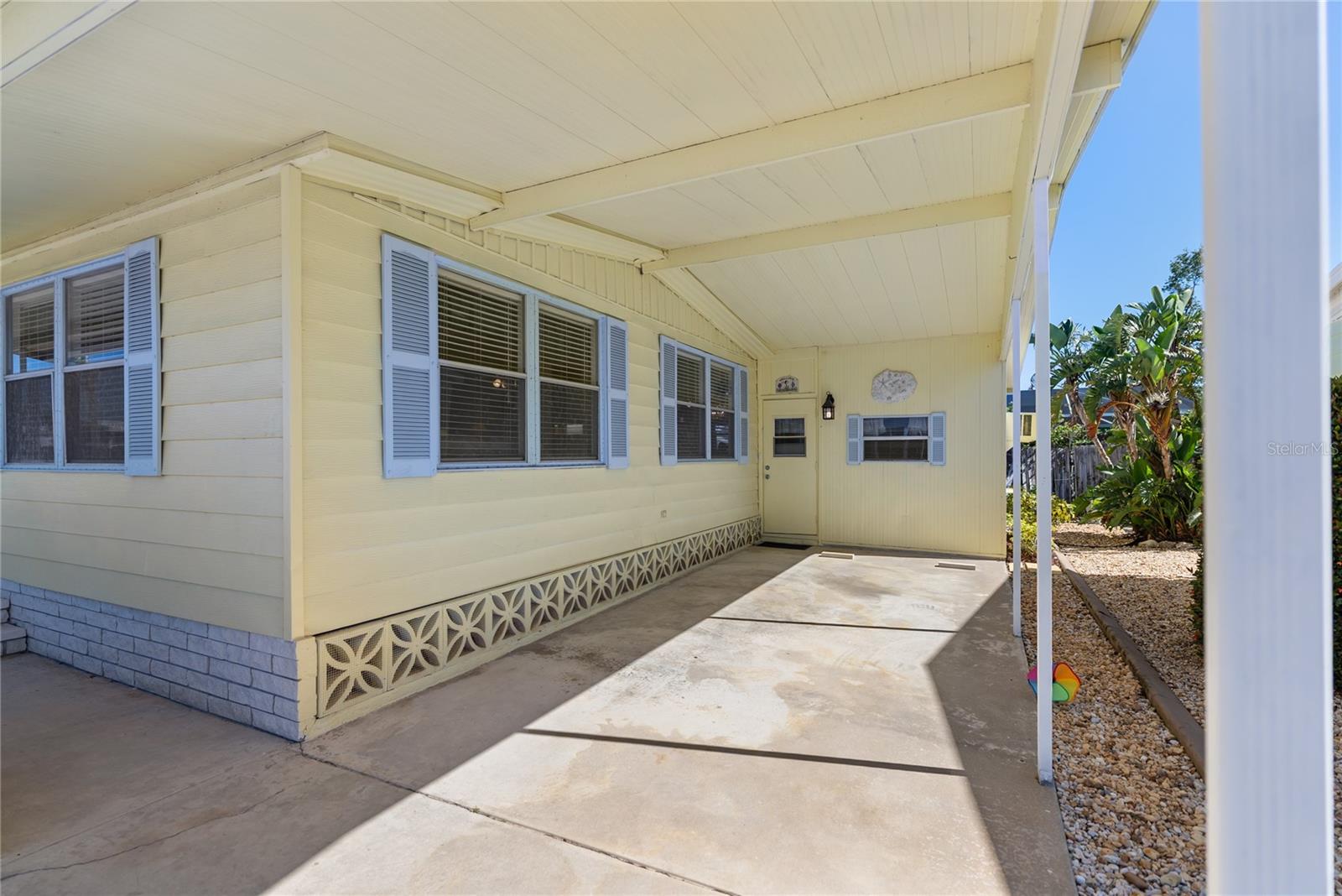 Image 7 of 51 For 2107 Palma Sola Boulevard 83