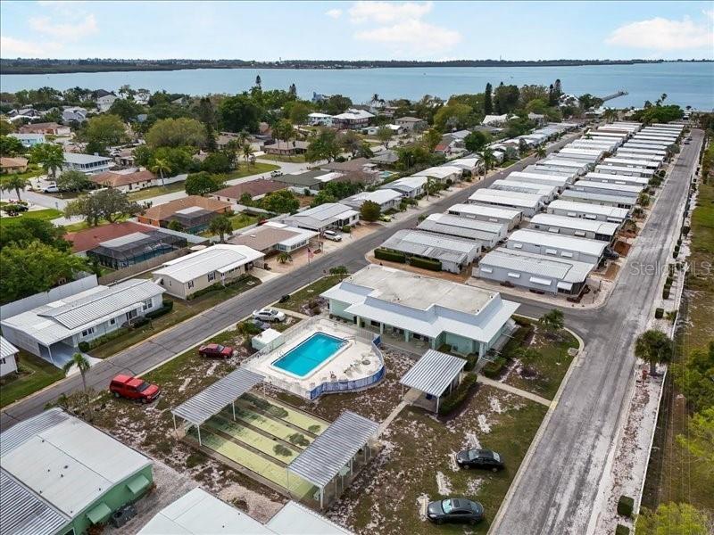 Image 21 of 23 For 2107 Palma Sola Boulevard 95