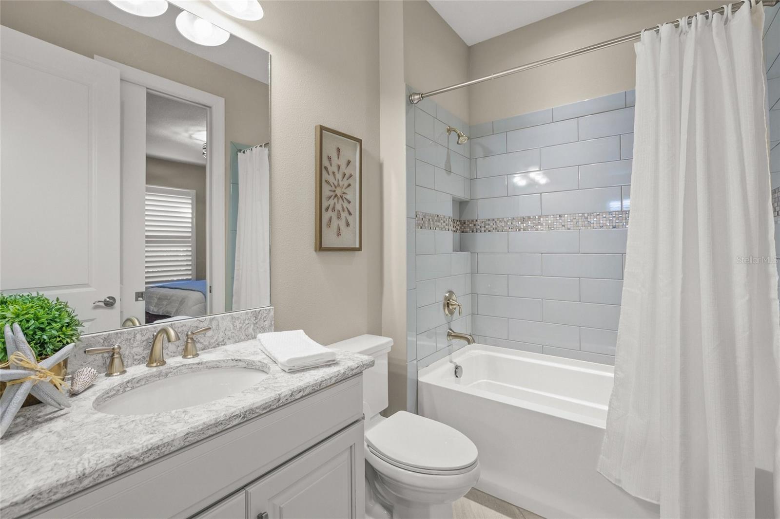 Image 21 of 52 For 5556 Cantucci Street