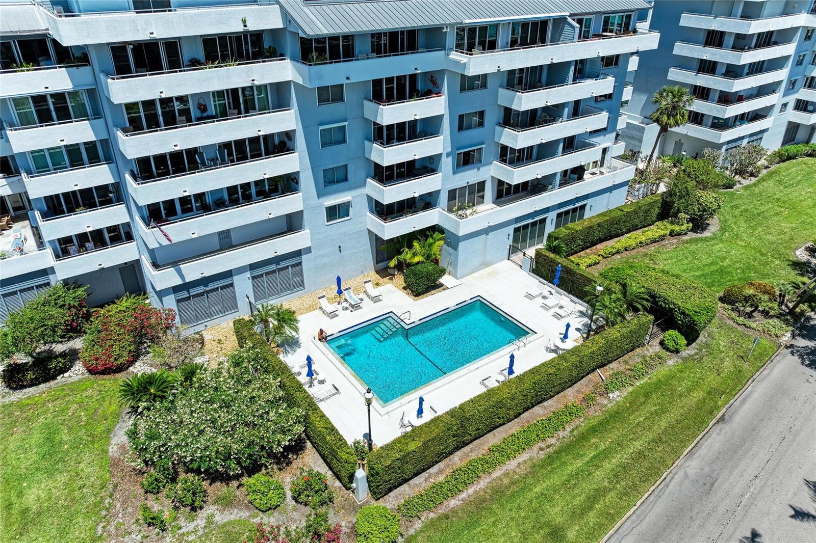 Image 40 of 42 For 1000 Riverside Drive B202