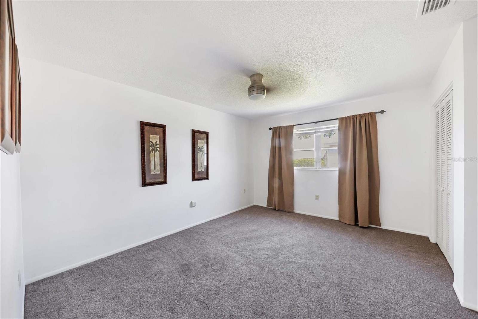 Image 19 of 31 For 6047 Arlene Way