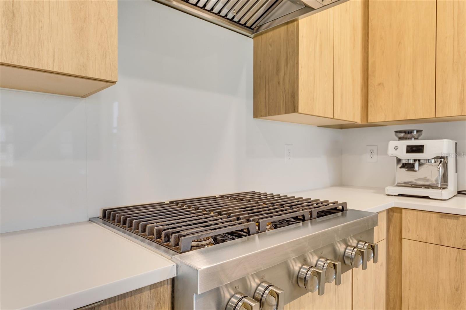 Image 7 of 45 For 18525 Midsummer Place
