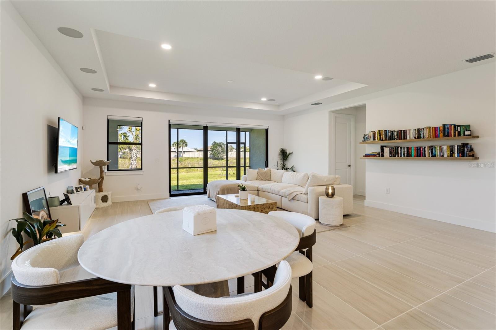 Image 9 of 45 For 18525 Midsummer Place