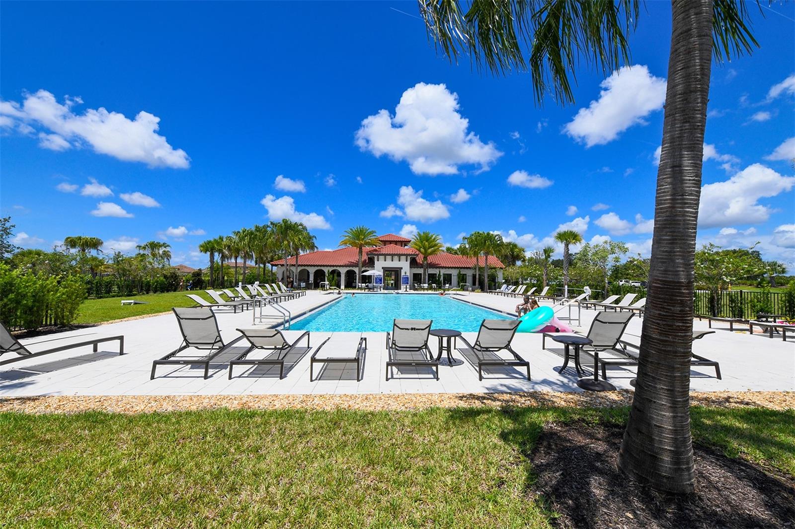 Image 43 of 55 For 3803 Savanna Palms Court