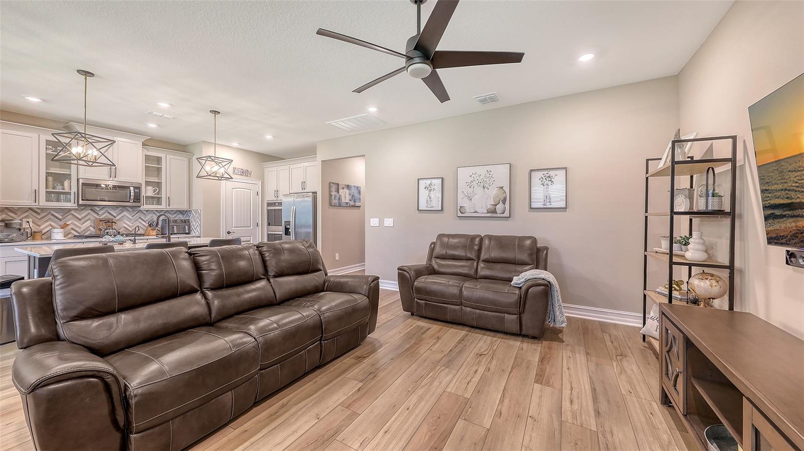 Image 7 of 55 For 3803 Savanna Palms Court