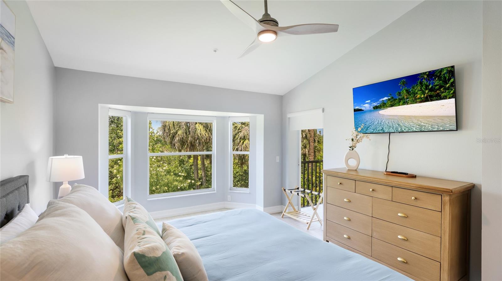 Image 15 of 44 For 4640 Tower Hill Lane 2325