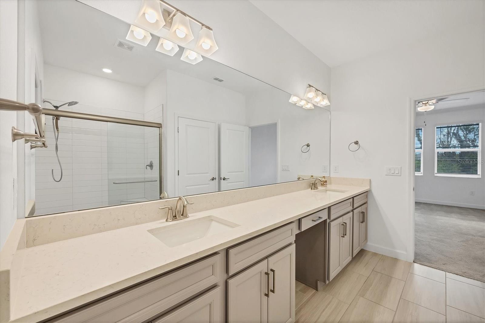 Image 19 of 55 For 14265 17th Court E