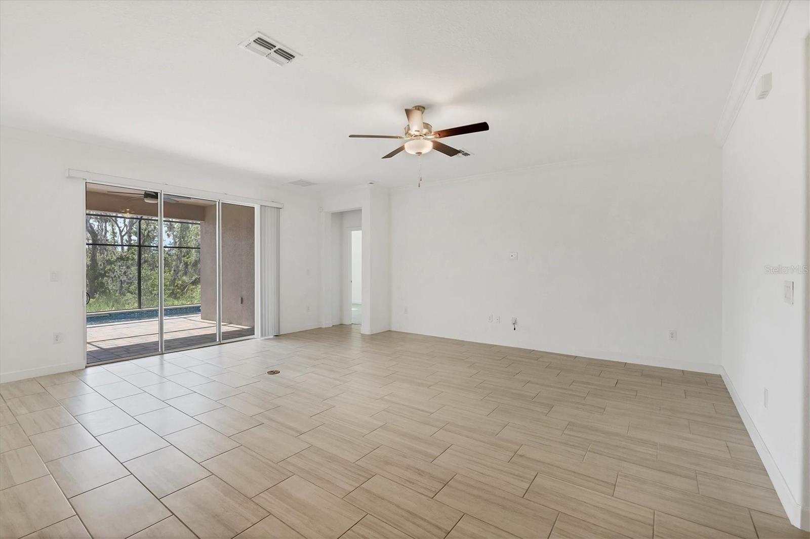 Image 7 of 55 For 14265 17th Court E